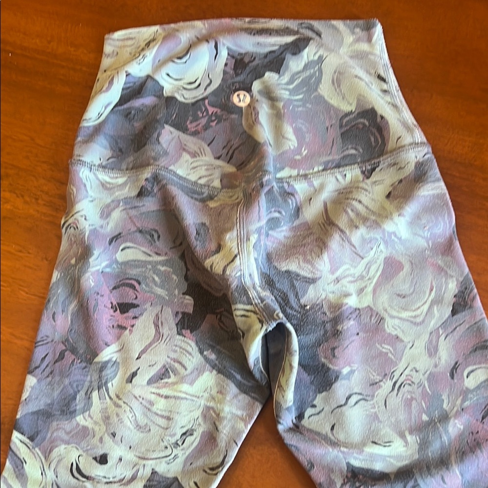 Lululemon Floral Patterned Leggings - Picture 4 of 7